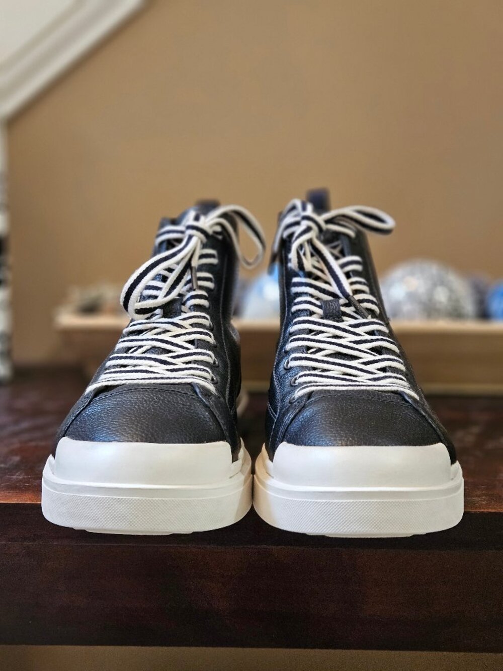 Coach Men's Full-Grain Leather Hi Top Sneakers, Black, Sz 13 (w/extra laces) - Picture 4 of 15